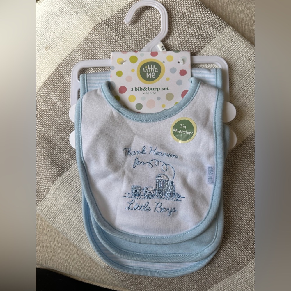 Little Me 2 bib & burp set